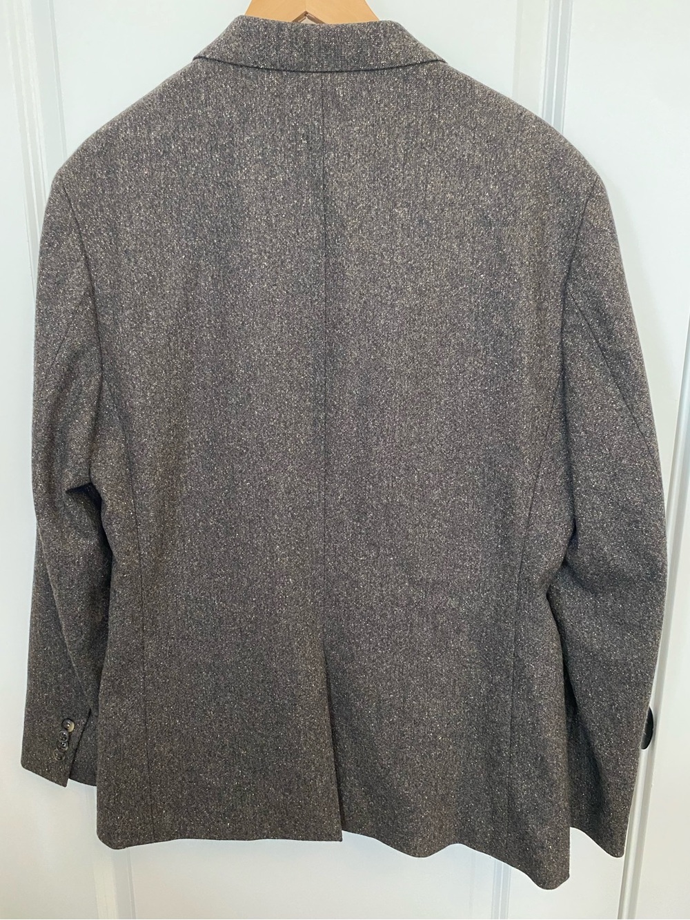 Banana Republic Men's Wool Blend Tweed Suit - Picture 9 of 15